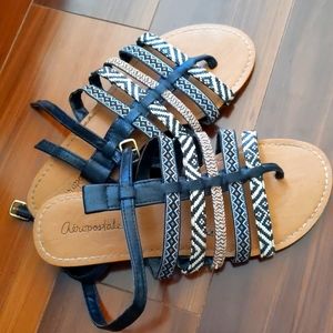 ❕ Strappy Print Sandals